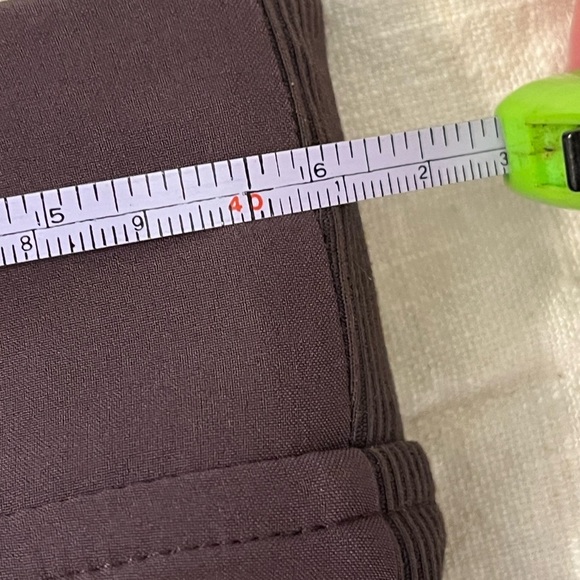 Athleta recycled plastic pants - Picture 7 of 9